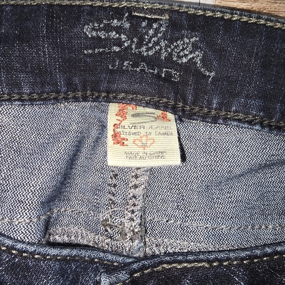 SILVER JEANS Low Rise Slim Fit Boot Cut  (US 30X35) - Picture 6 of 10